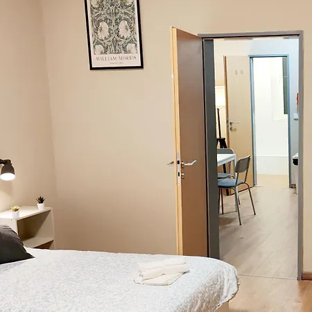 Work & In Apartment Essen
